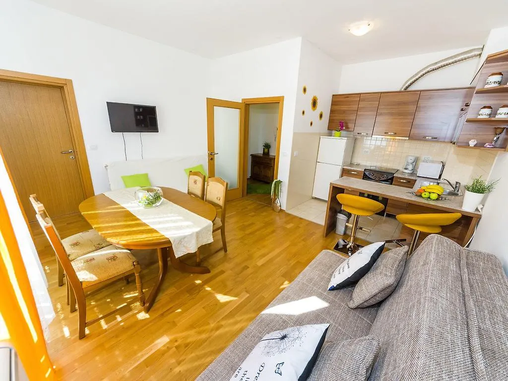 Apartament Populare Charming Zadar