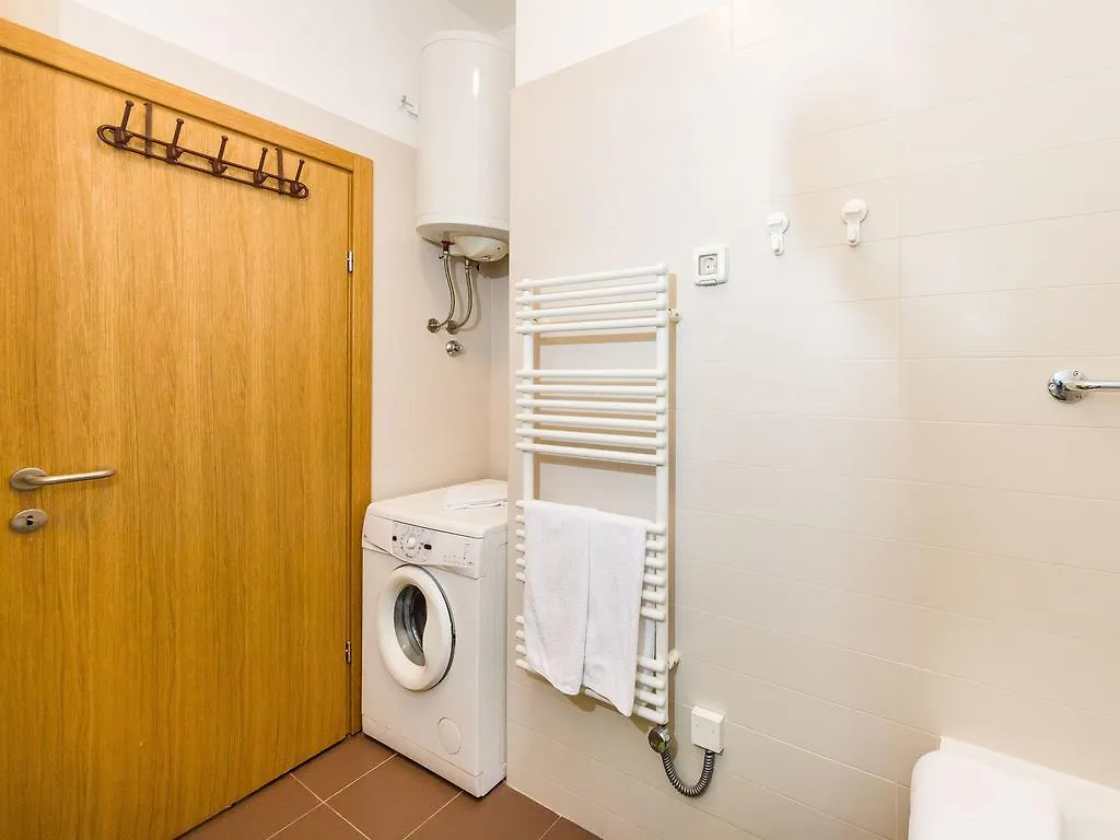 Apartament Populare Charming Zadar 0*,