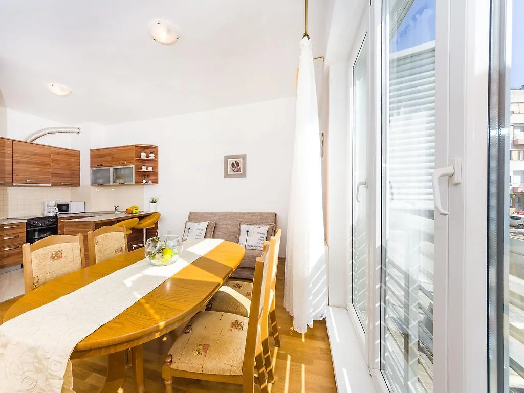Populare Charming Apartment Zadar