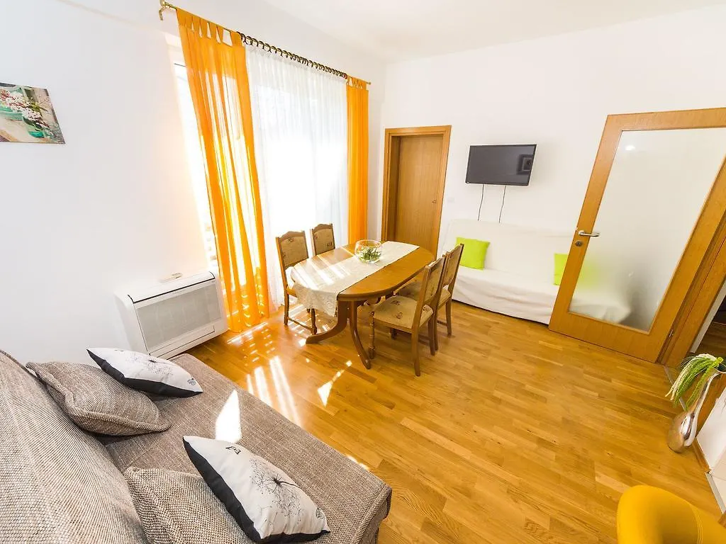Populare Charming Apartment Zadar